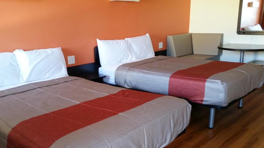 Motel 6-Blue Springs, Mo ภายนอก รูปภาพ
