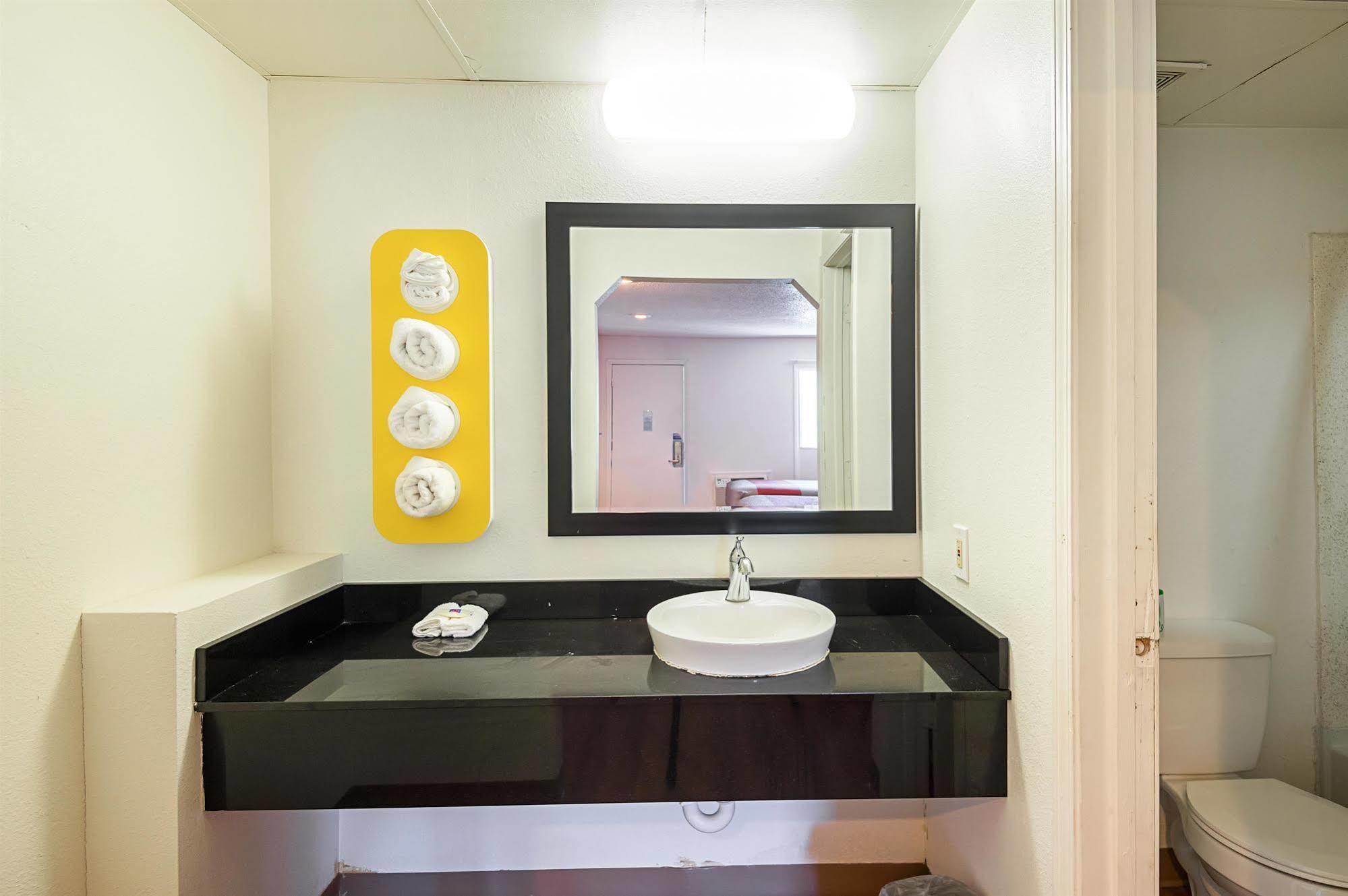 Motel 6-Blue Springs, Mo ภายนอก รูปภาพ